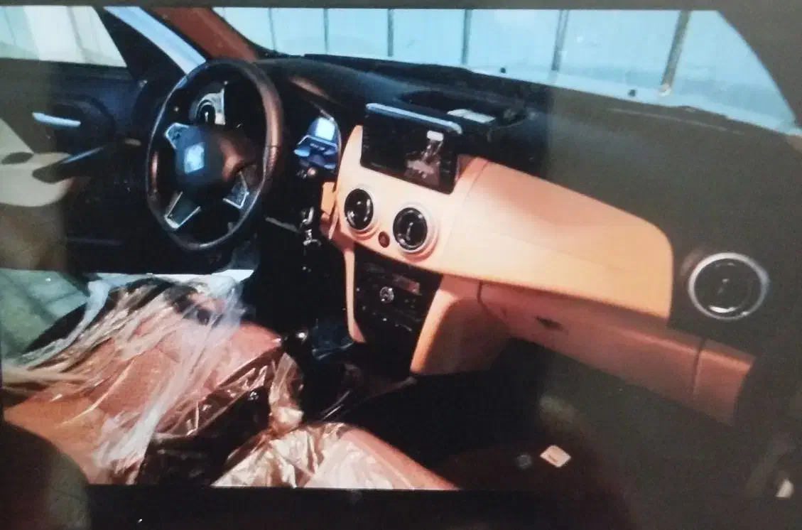 ماشین اطلس جی ساندروف سفید مشکی مدل۱۴۰۴|خودرو سواری و وانت|تهران, شهرک ولیعصر جنوبی|دیوار