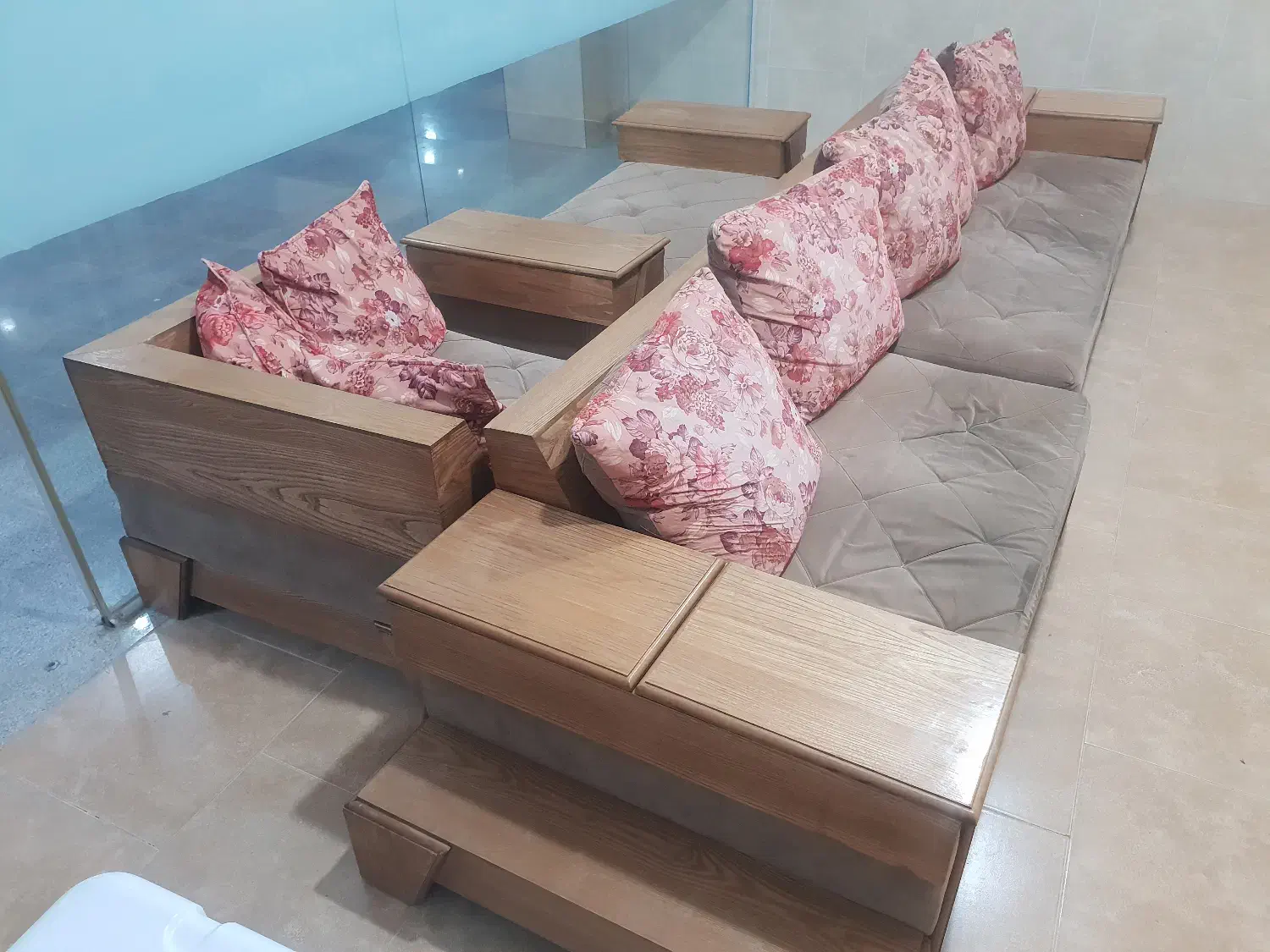 مبلمان دست دوم تمیز|مبلمان خانگی و میز عسلی|آباده, |دیوار