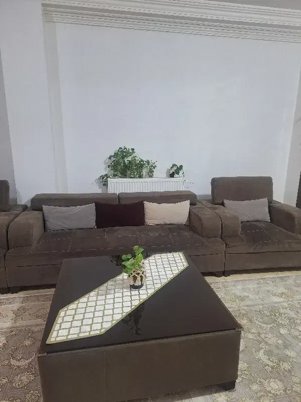 ست مبل هفت نفره همراه با یک میز تلوزیون رایگان|مبلمان خانگی و میز عسلی|گنبد کاووس, |دیوار