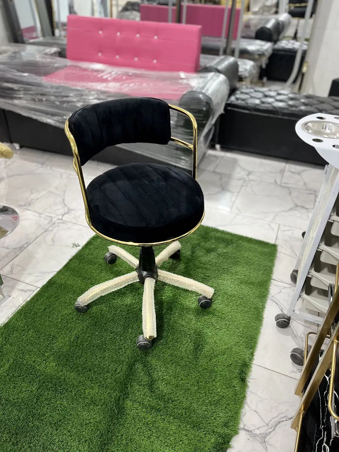 صندلی استادکار صندلی کپ وکوتاهی صندلی کپ|آرایشگاه و سالنهای زیبایی|مشکیندشت, |دیوار