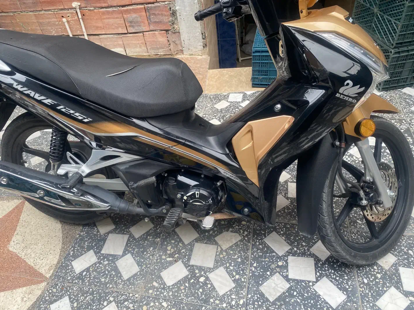 ویو بهرو درحد|موتورسیکلت|بهشهر, |دیوار