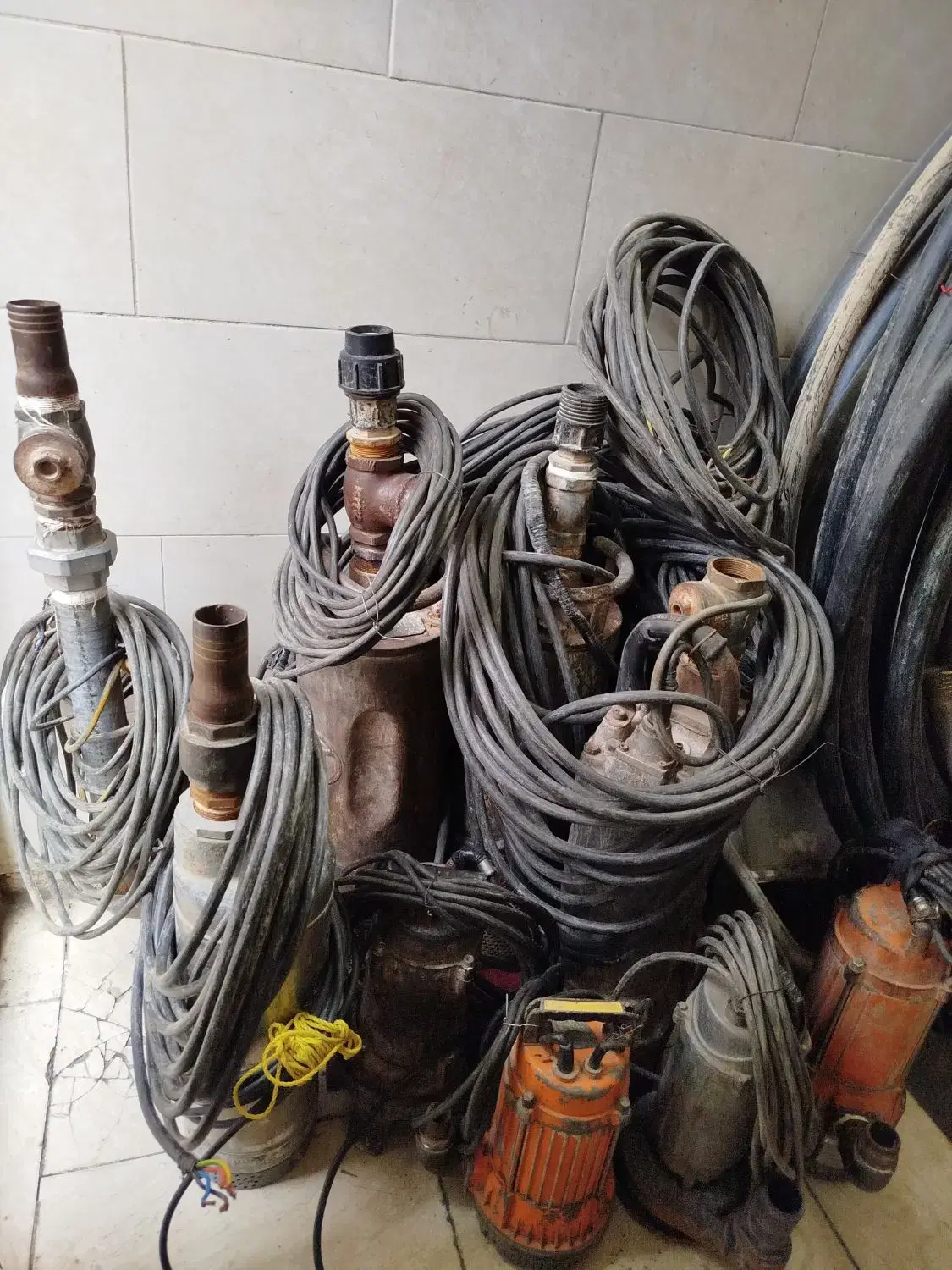 اجاره جارو استخری پمپ آب هیلتی بنزینی کفکش اتو فرز|ماشینآلات صنعتی|تهران, افسریه شمالی|دیوار