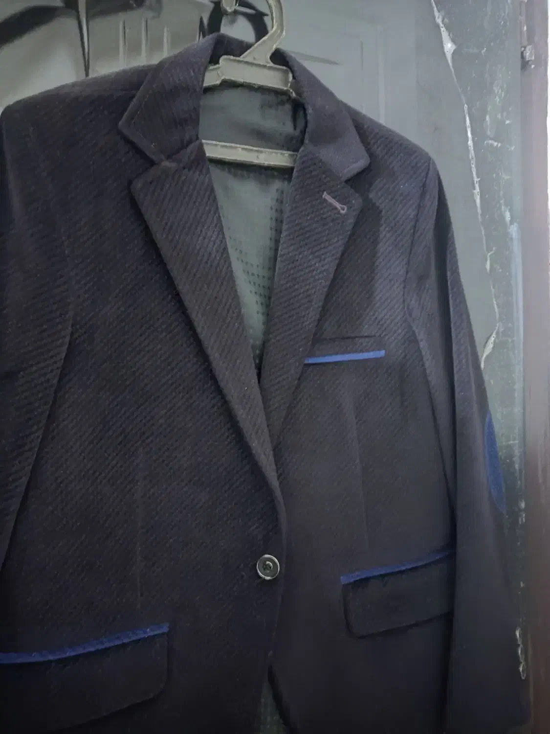 کت تک|لباس|اصفهان, زاجان|دیوار