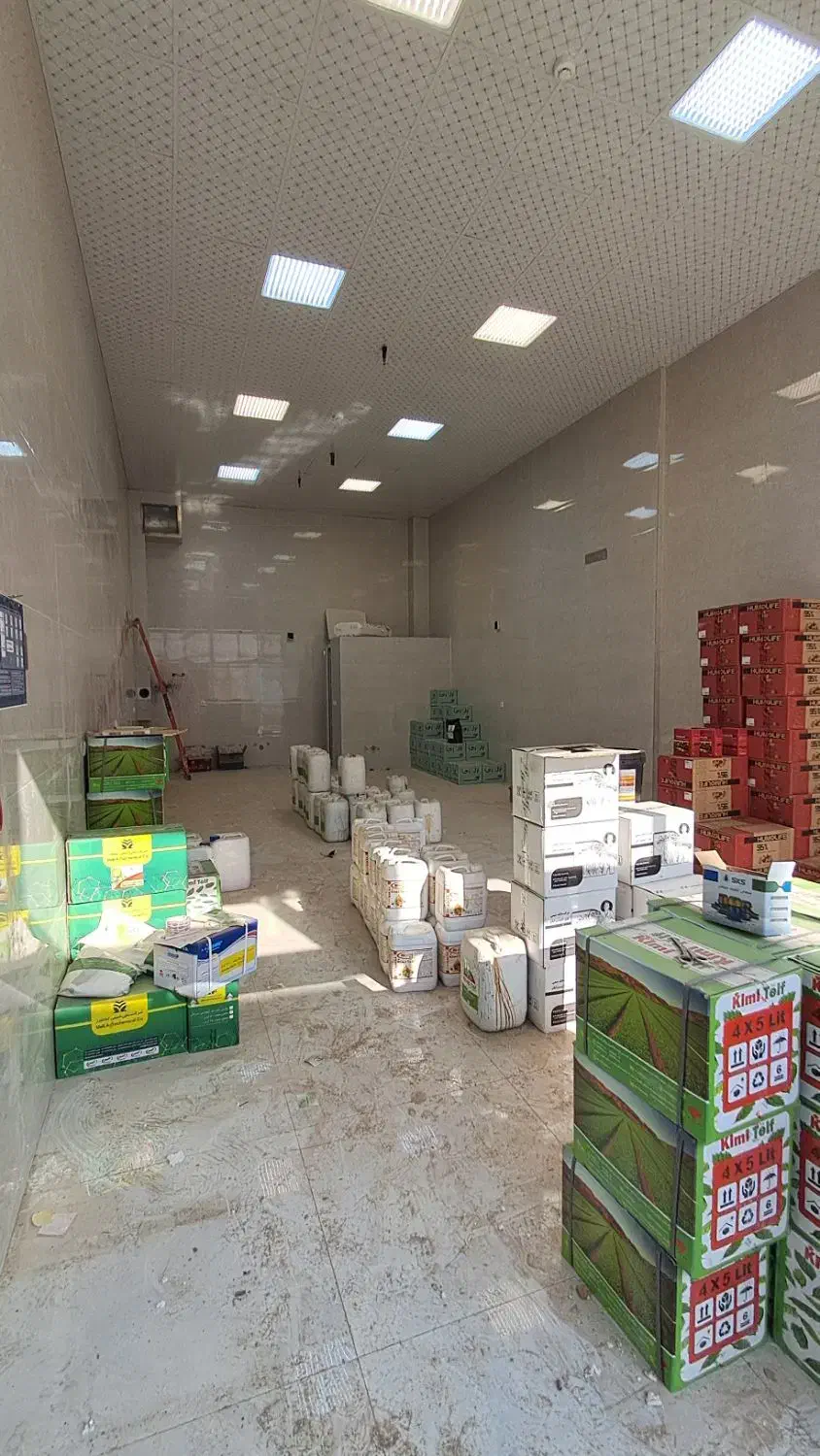 تجاری دائم ۸۵ متری/ فلکه خیام/ تاپ لوکیشن|اجارهٔ مغازه و غرفه|نیشابور, مدرس|دیوار