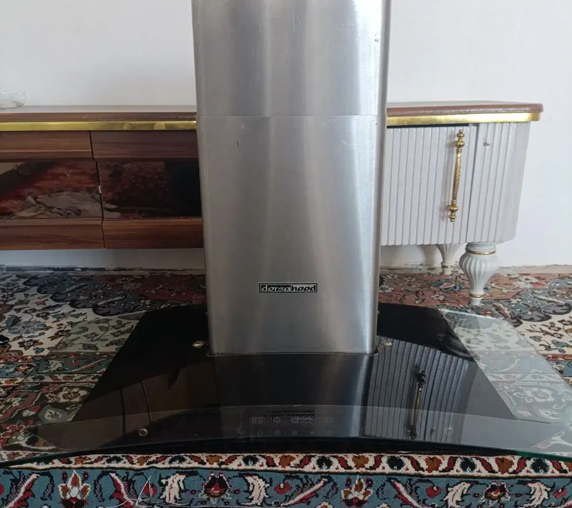 درسا هود|هود|رومشکان, |دیوار