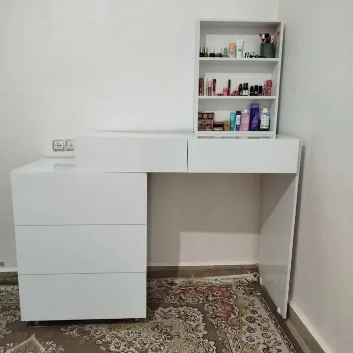 ساخت انواع کابینت کمد دیواری میز ارایش و تحریر|کتابخانه، شلف، قفسههای دیواری|بروجرد, |دیوار