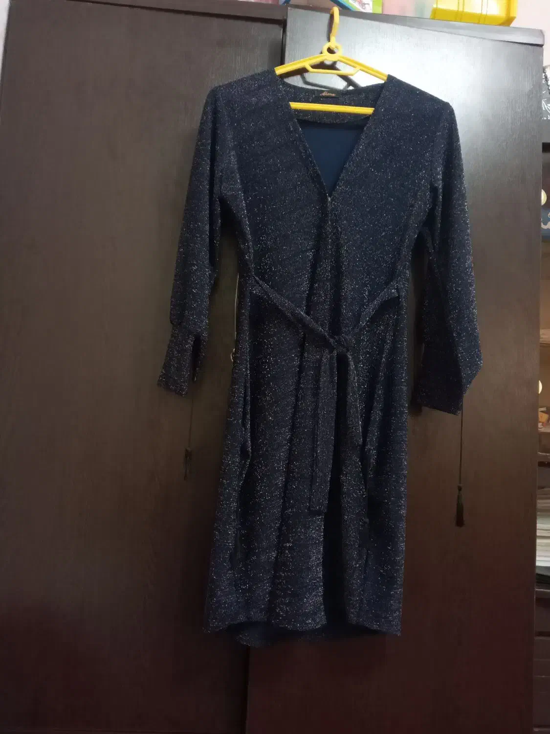 مانتو|لباس|قائن, |دیوار