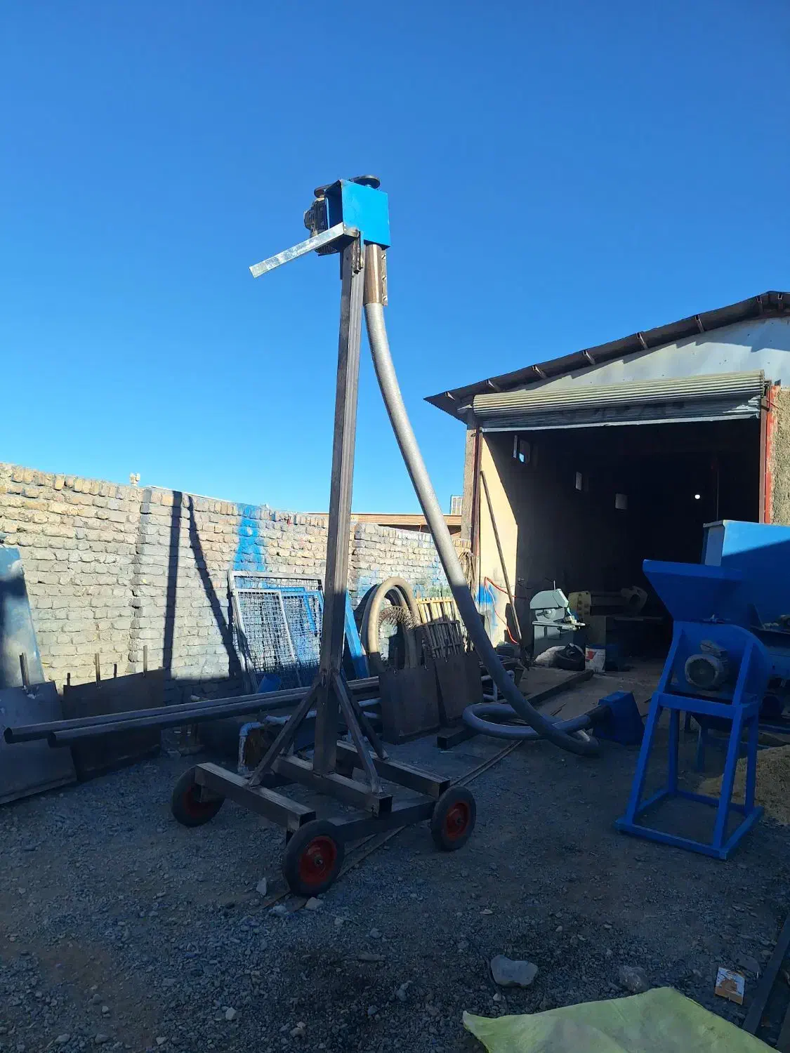 بالابر فنری دکل دار|ماشین‌آلات صنعتی|تاکستان, |دیوار