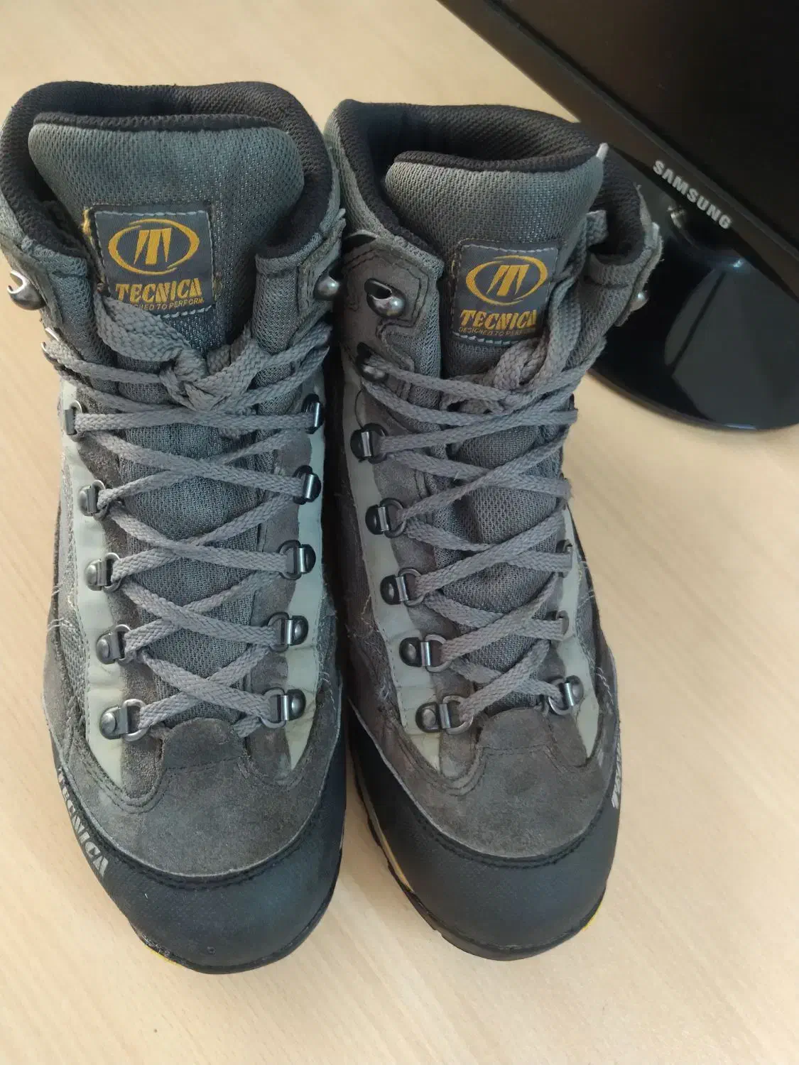 بوت کوهنوردی TECNICA|کیف، کفش، کمربند|کرج, فاز ۴ مهرشهر|دیوار