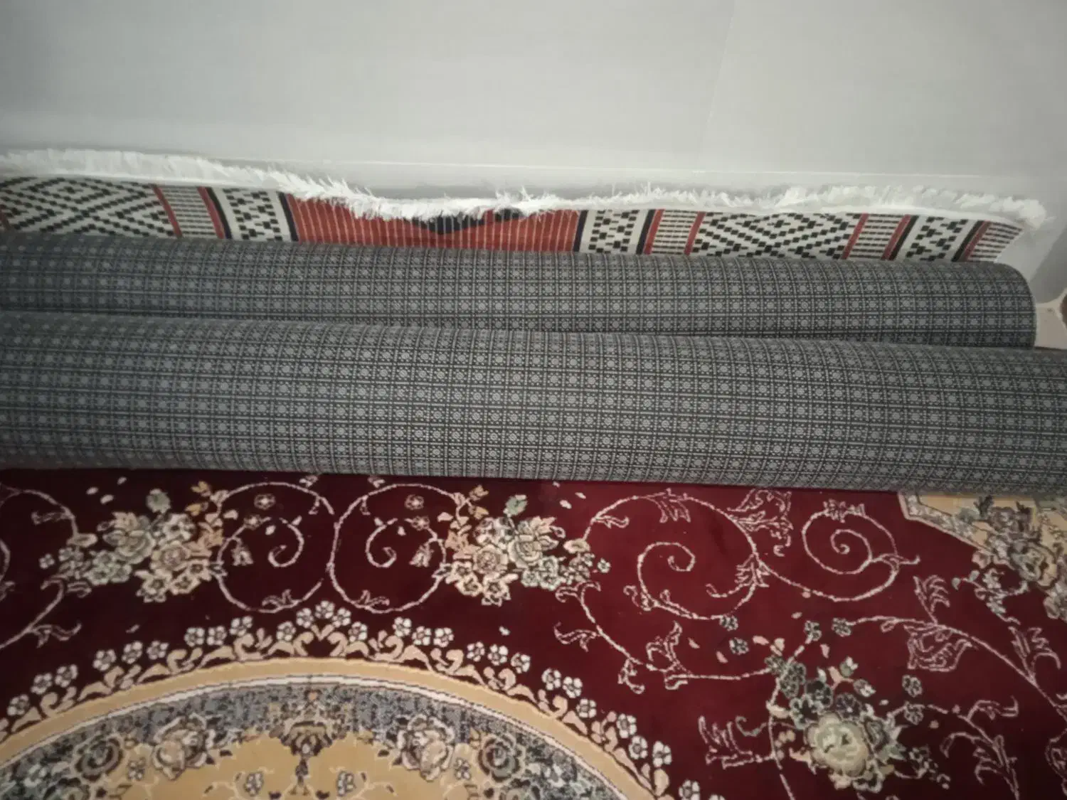 فرشینه 6متری|فرش|گنبد کاووس, |دیوار