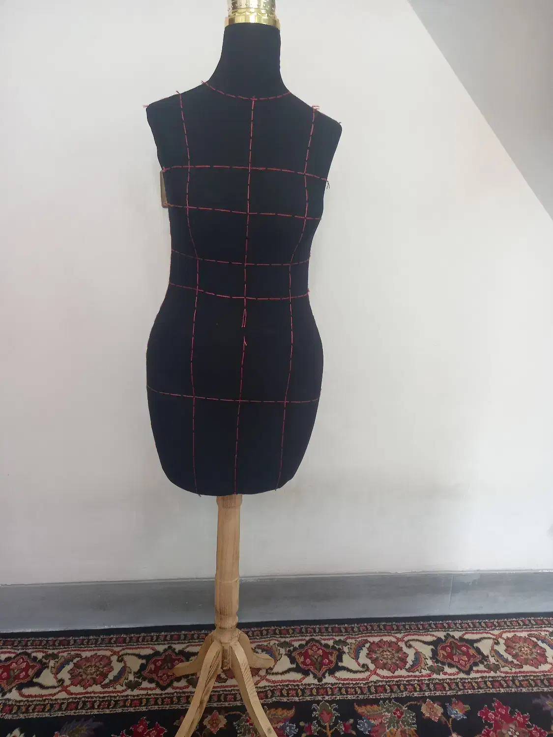 مانکن سوزن خور و اتو خور سایز ۴۲|لوازم خیاطی و بافتنی|لنجان, |دیوار