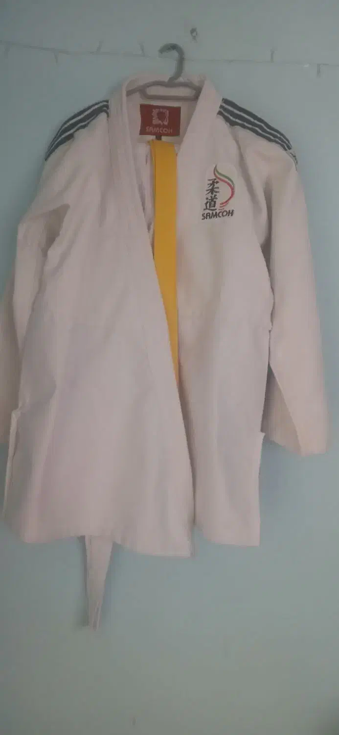 لباس جودو|لباس|بندر انزلی, چهارفریضه|دیوار