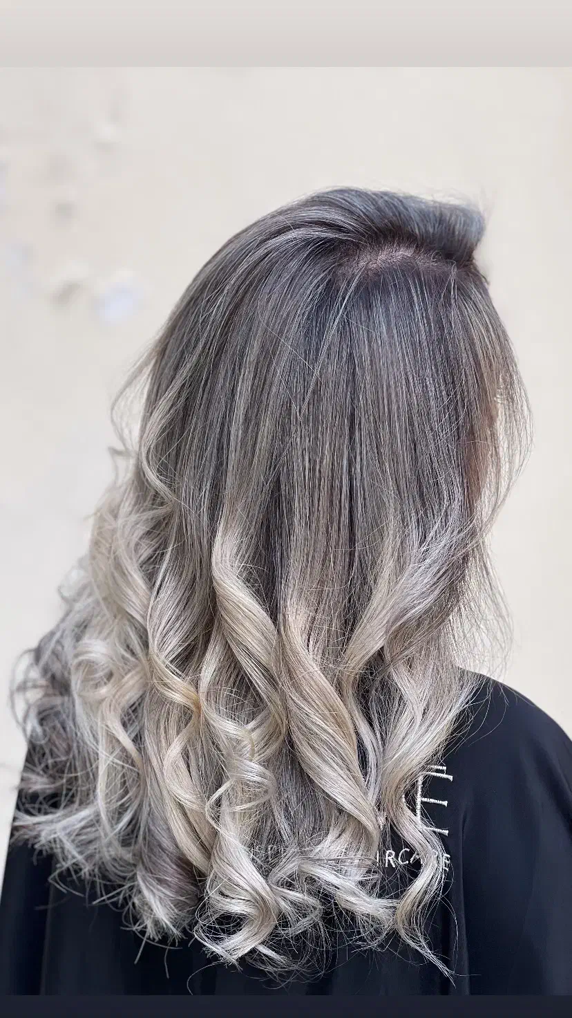 خدمات رنگ و لایت|خدمات آرایشگری و زیبایی|چمستان, |دیوار