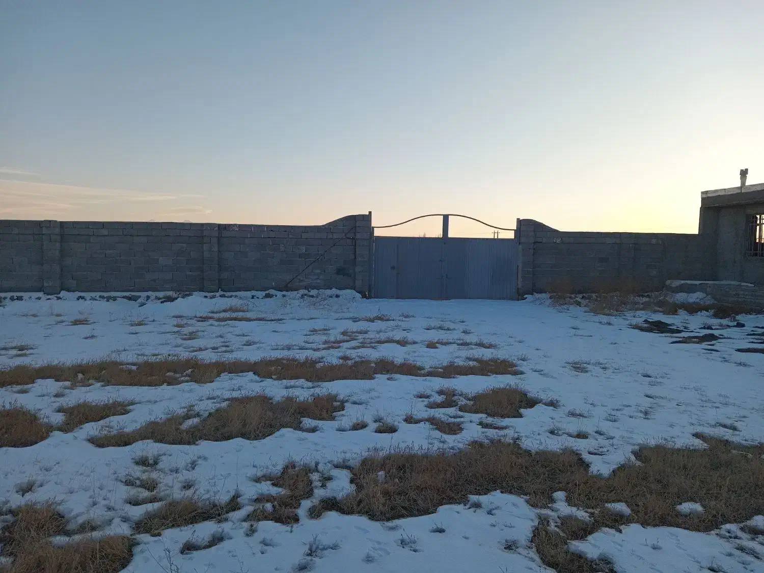 فروش دامداری صد راسی پرواربندی|فروش دفتر صنعتی، کشاورزی، تجاری|نوشین شهر, |دیوار