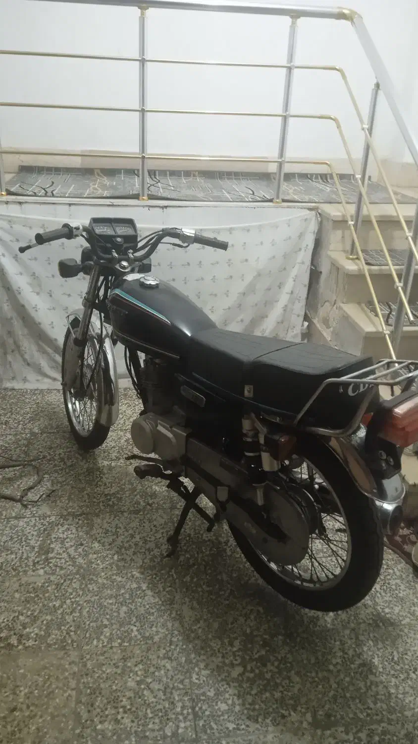 موتور|موتورسیکلت|رودسر, |دیوار