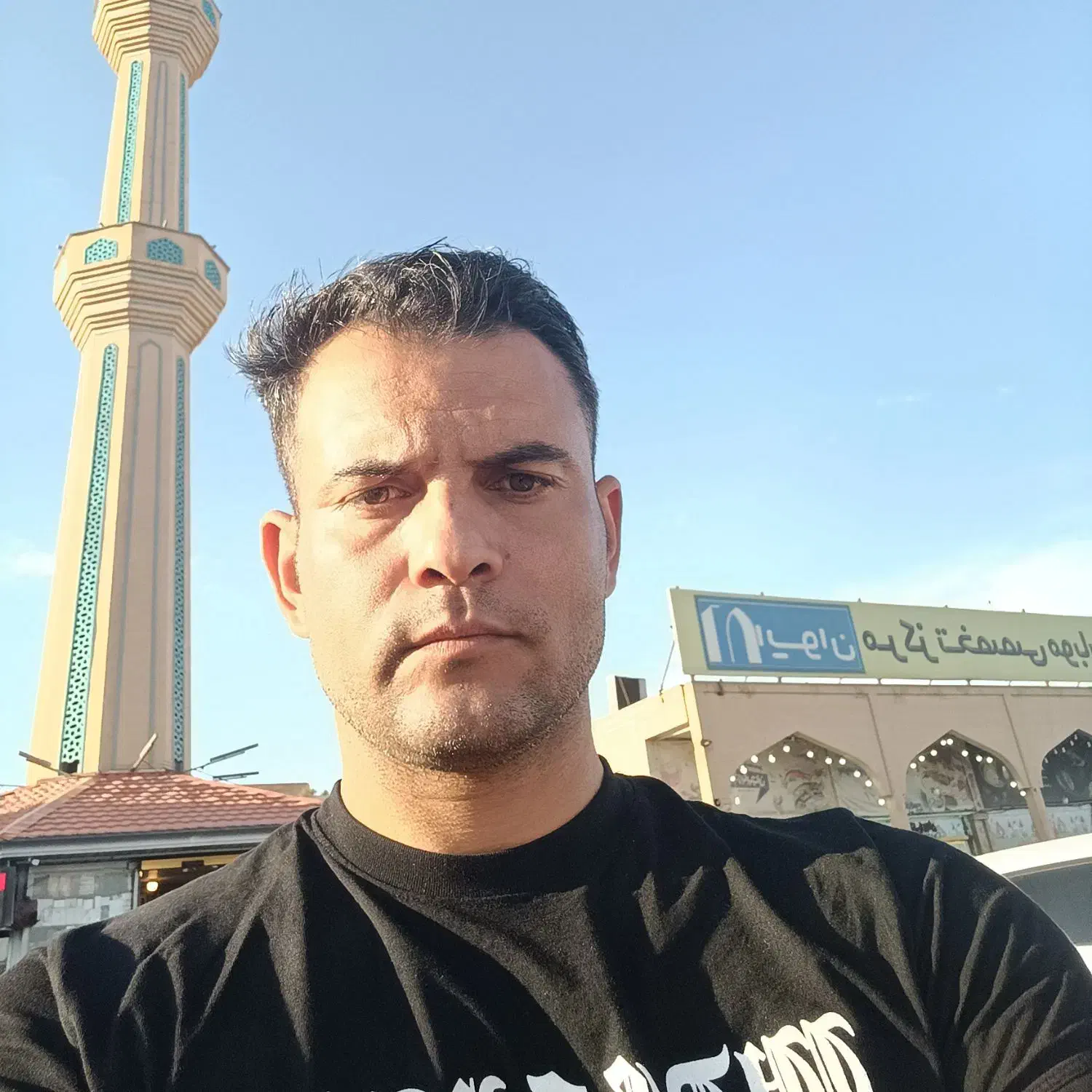 راننده پایه ۲هستم. سن۴۳سال|خدمات حمل و نقل|دورود, |دیوار