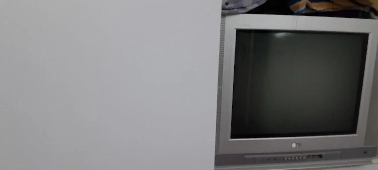 تلویزیون|تلویزیون و پروژکتور|قم, وادی السلام|دیوار