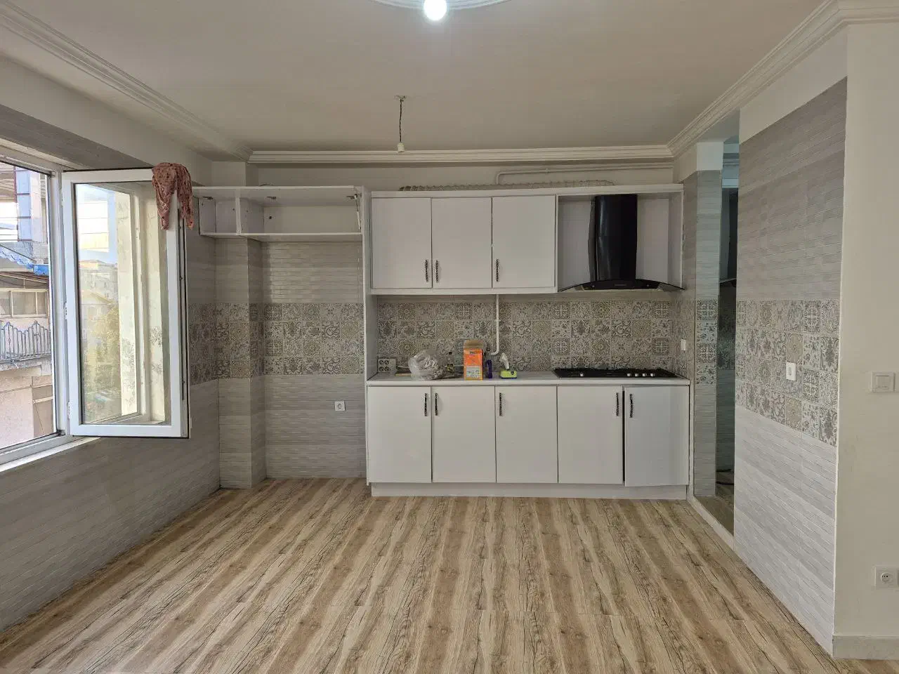 آپارتمان تک واحدی 140متر فروش فوری املاک هخامنش|فروش آپارتمان|تالش, هشتپر|دیوار