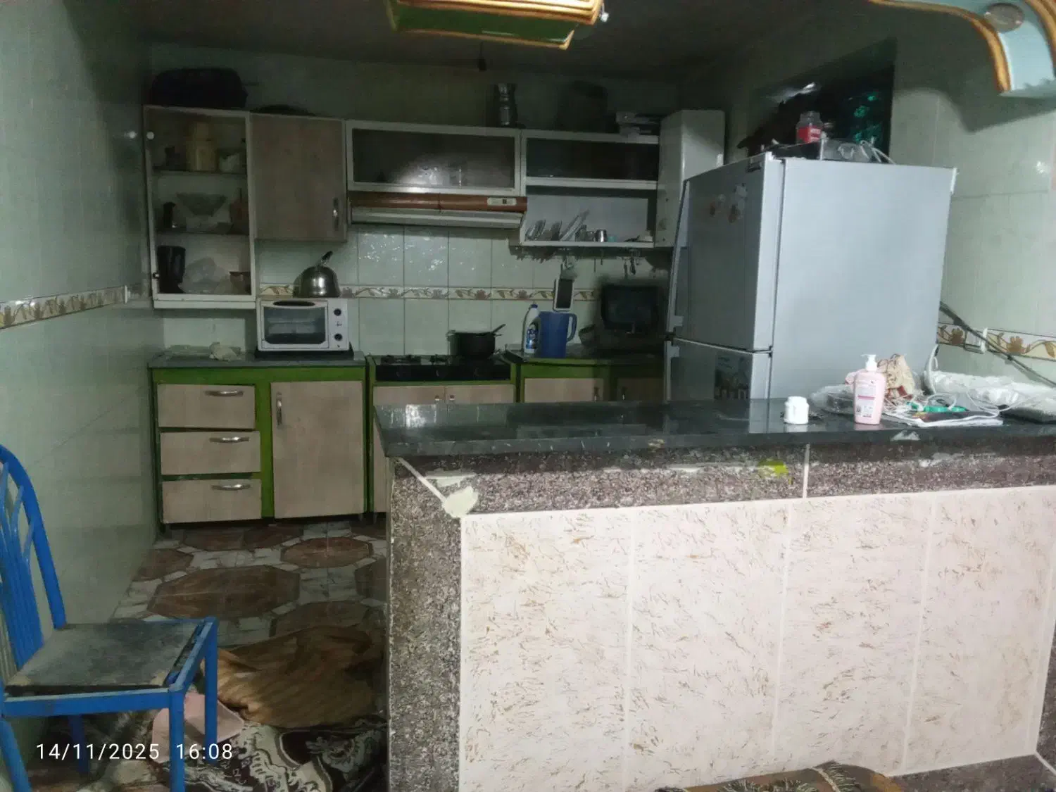 فروش دوباب مغازه ویک واحداپارتمان دوخوابه|فروش آپارتمان|سراوان, |دیوار