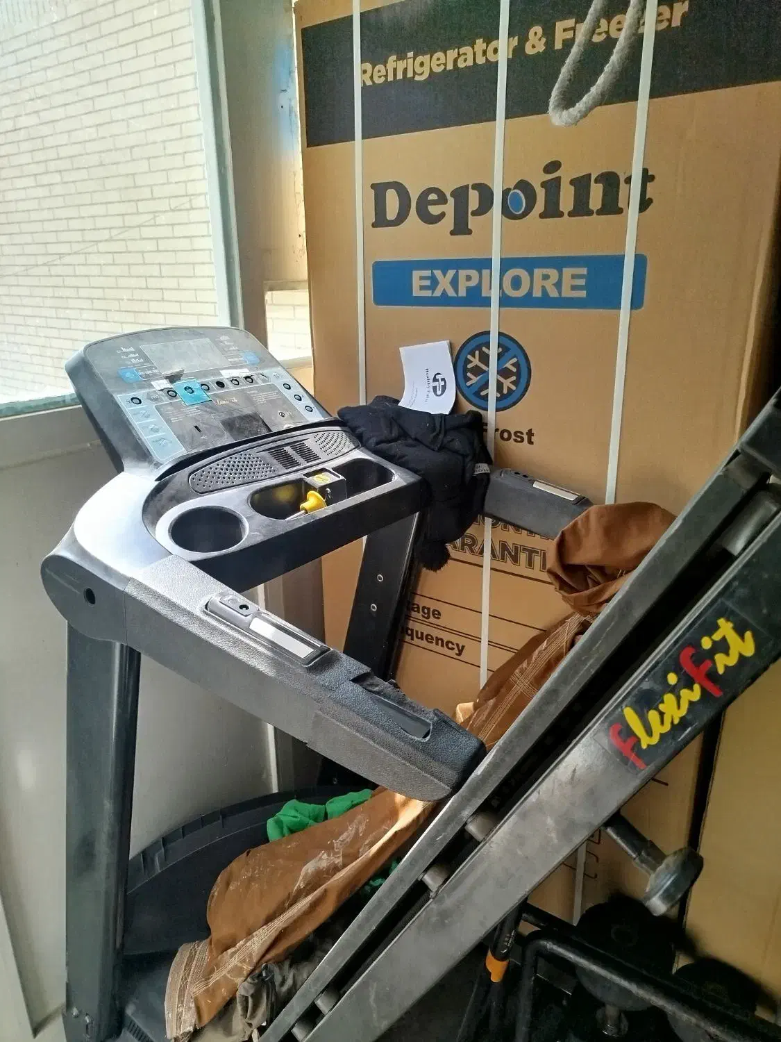 4عدد تردمیل|تجهیزات ورزشی|صدرا-فارس, فاز ۱|دیوار