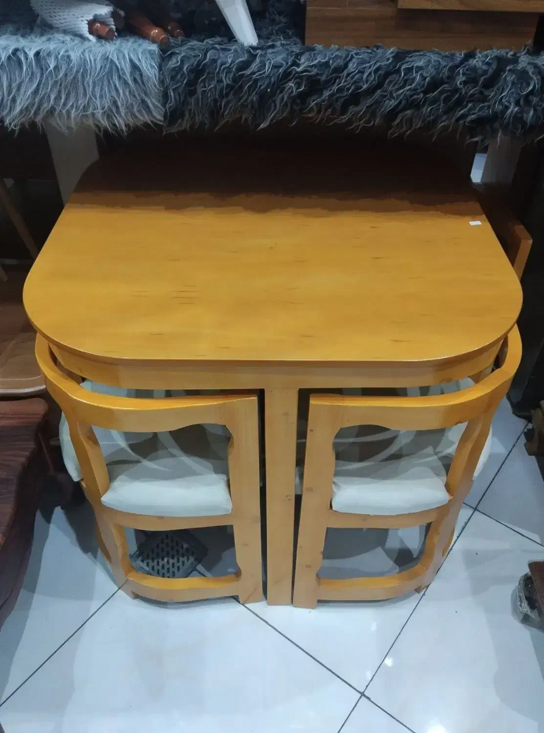 میز نهار خوری . میز|میز و صندلی غذاخوری|رشت, یخسازی|دیوار