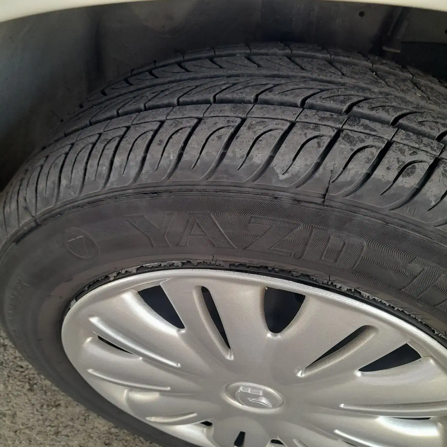 لاستیک یزد نو تازه خریدم|قطعات یدکی و لوازم جانبی|مسجد سلیمان, |دیوار