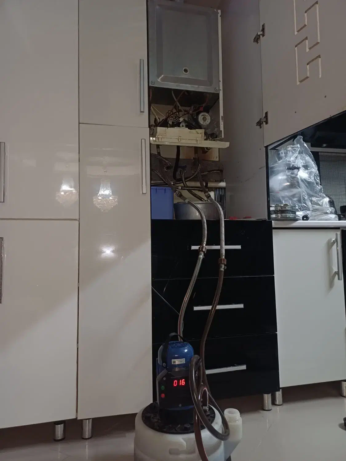 نصب وتعمیر پکیج.نصب انواع رادیاتور|خدمات پیشه و مهارت|زاهدان, |دیوار