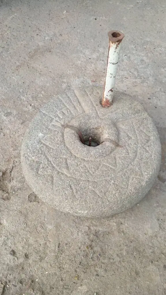 آسیاب قدیمی|کلکسیون اشیاء عتیقه|رشت, سعدی (تختی)|دیوار