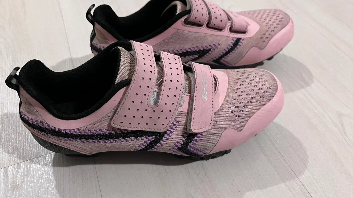 کفش دوچرخه سواری|دوچرخه، اسکیت، اسکوتر|تهران, سوهانک|دیوار