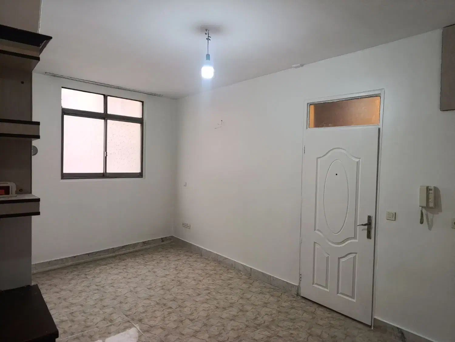 40 متر-تک واحدی -ط اول - تخلیه-تا مترو ۲ دقیقه