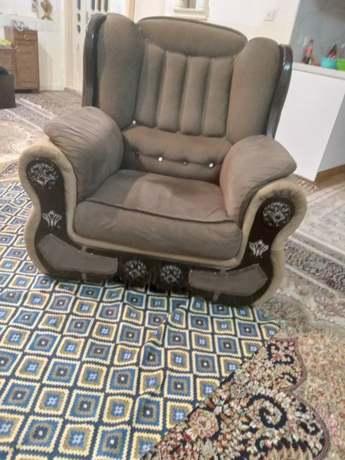 مبل تک نفره سالم|مبلمان خانگی و میز عسلی|نیشابور, شهید بهشتی|دیوار