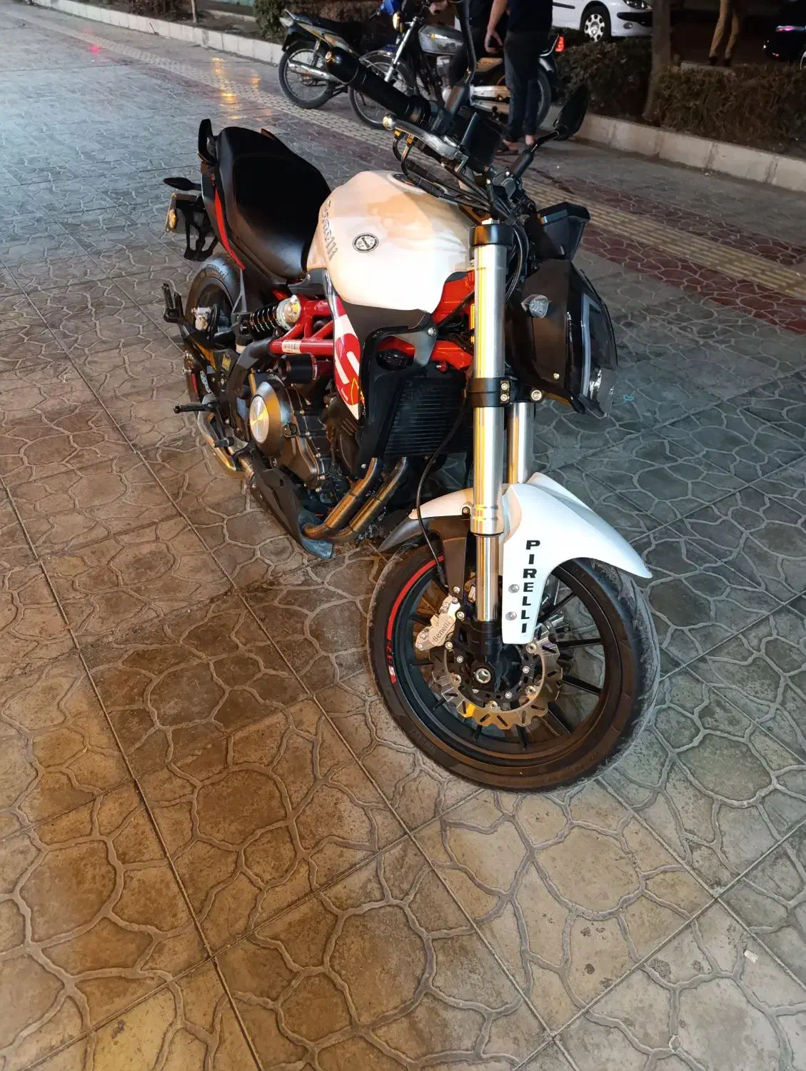 بنلی ۳۰۰ جفت|موتورسیکلت|اصفهان, پوریای ولی|دیوار