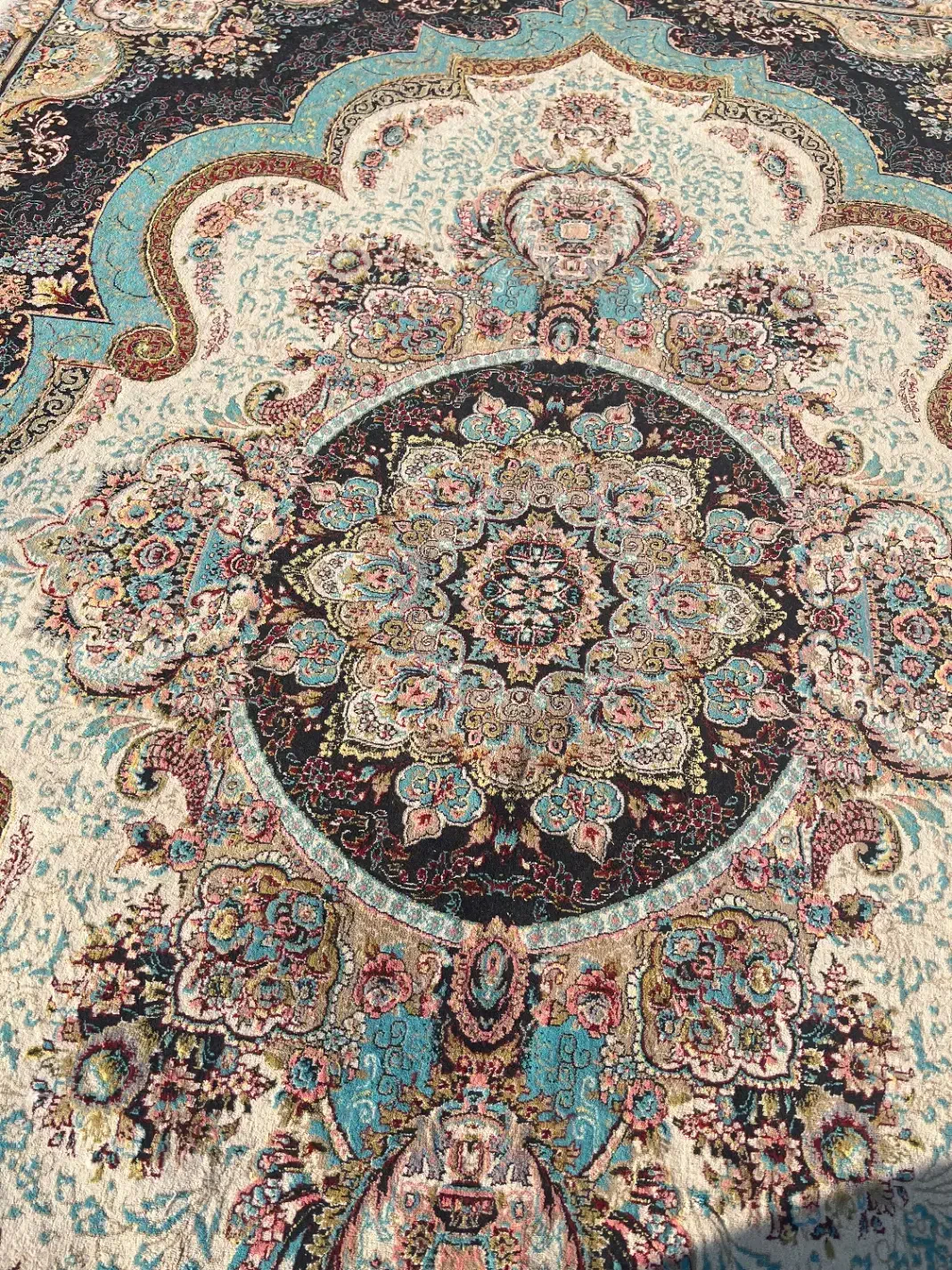 ۷۰۰شانه ۲ عدد ۹ متری|فرش|هشتگرد, شهرک اداری|دیوار