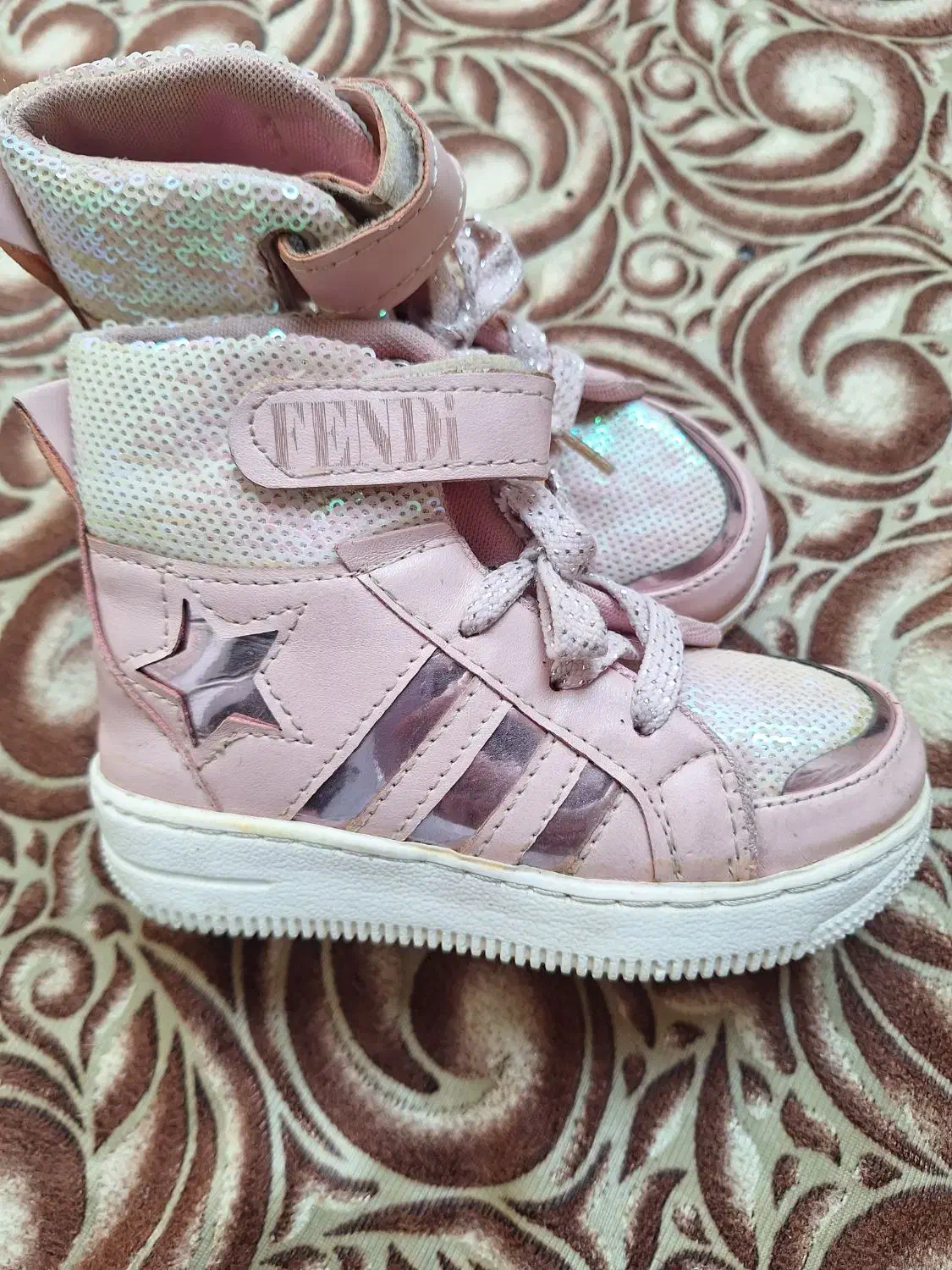 نیم بت و کفش سایز ۲۵ و ۲۹|کفش و لباس بچه|رشت, تازه آباد|دیوار