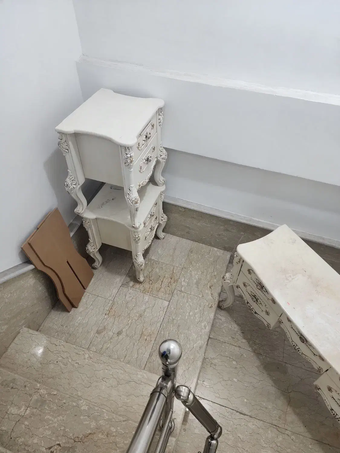 تخت خواب|تخت و سرویس خواب|رشت, رودباری|دیوار