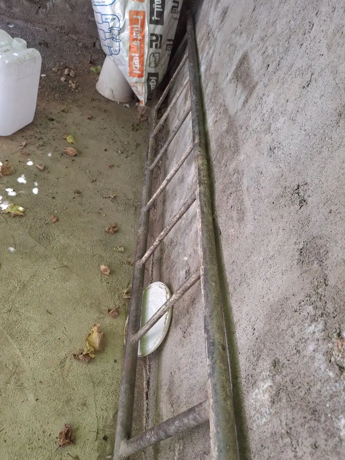 نردبان با لوله گازی ۴|ابزارآلات|مشهد, جانباز|دیوار