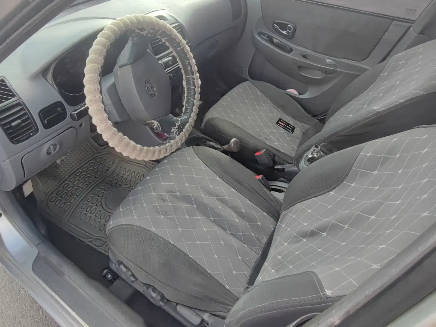 هیوندا ورنا|خودرو کلاسیک|مشهد, کارگران|دیوار