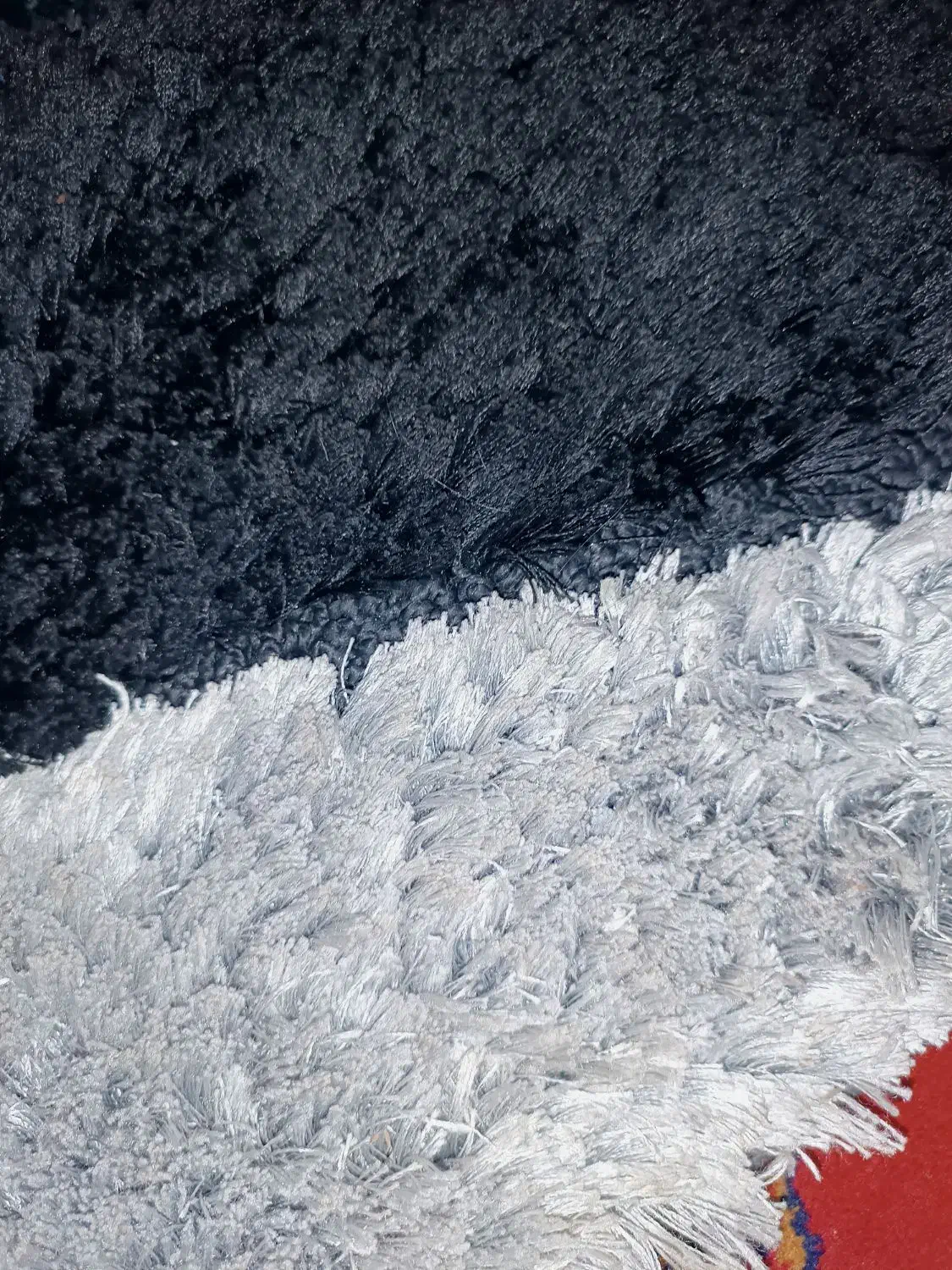 کناره بزرگ قالیچه گرد گل برجسته|فرش|ری, سیزده آبان|دیوار