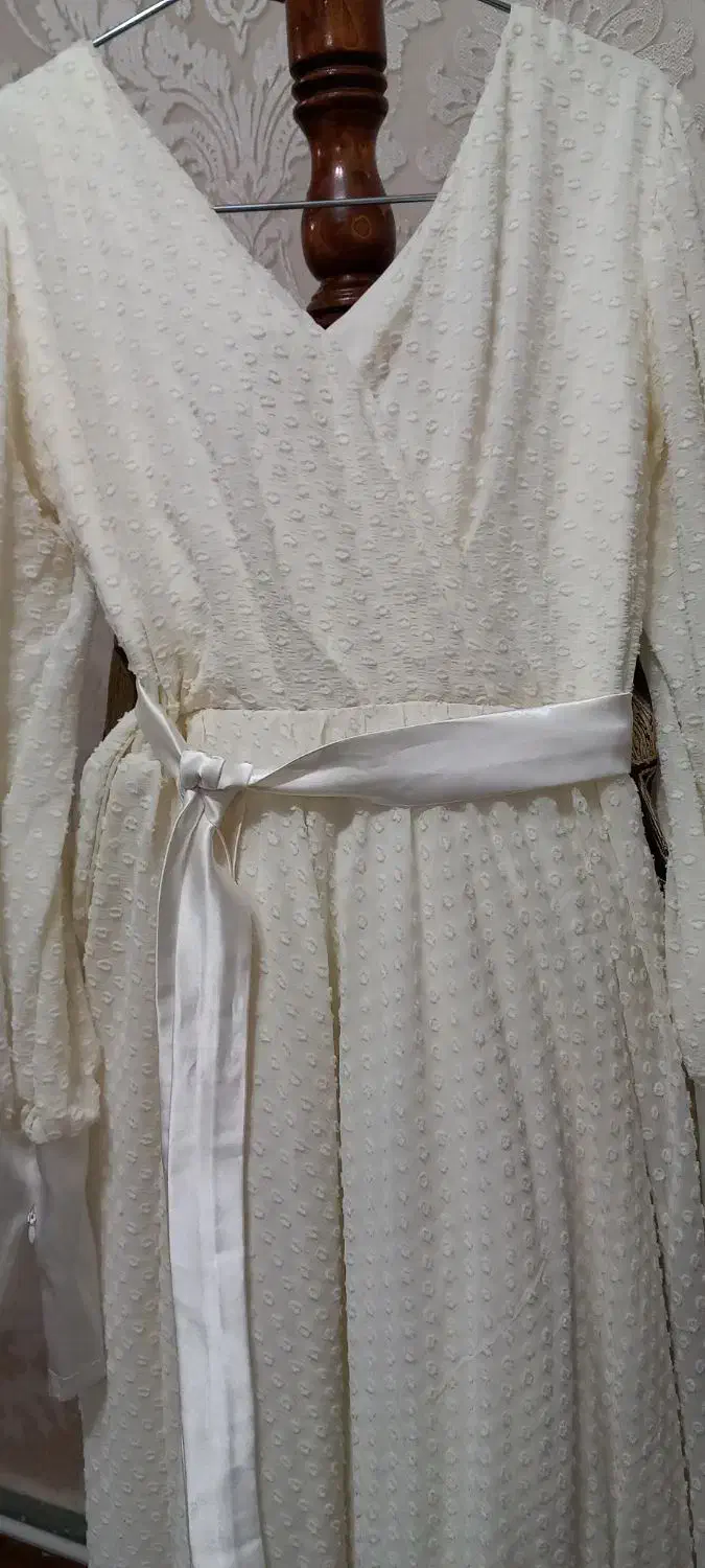 مجلسی سفید|لباس|پارس‌آباد, |دیوار