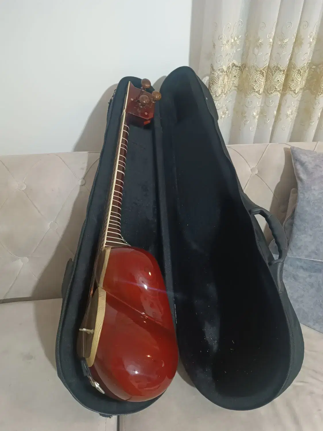 تار|سازهای سنتی|بانه, |دیوار