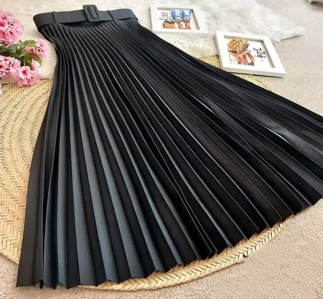 دامن پلیسه|لباس|قم, نیروگاه|دیوار