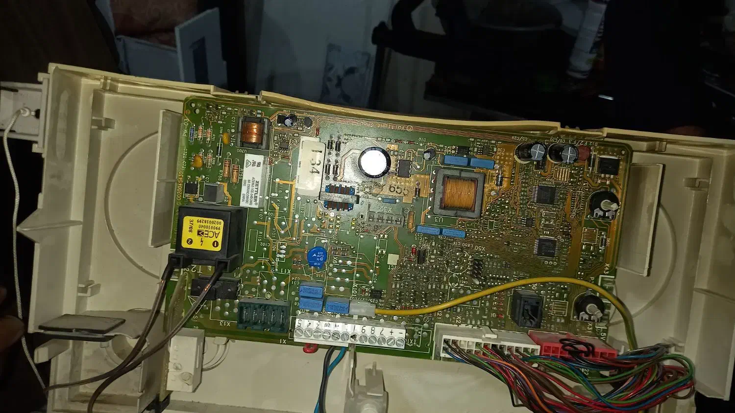 تعمیر انواع پکیج های ایرانی و خارجی|آبگرمکن، پکیج، شوفاژ|برخوار, |دیوار