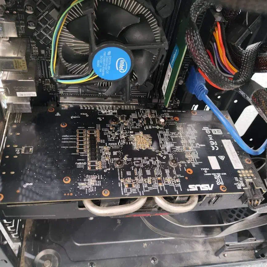 کامپیوتر گیمینگ|رایانه رومیزی|چالوس, |دیوار