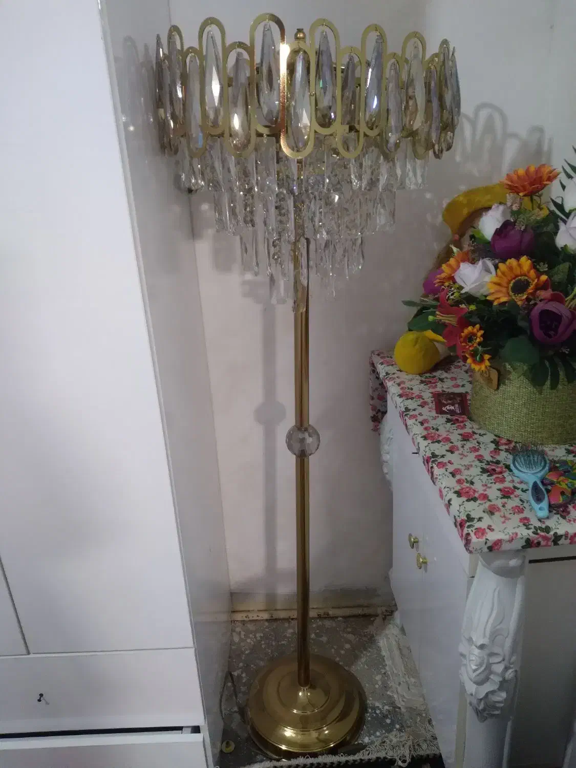 آواژور|چراغ خواب و آباژور|مهدی شهر, |دیوار