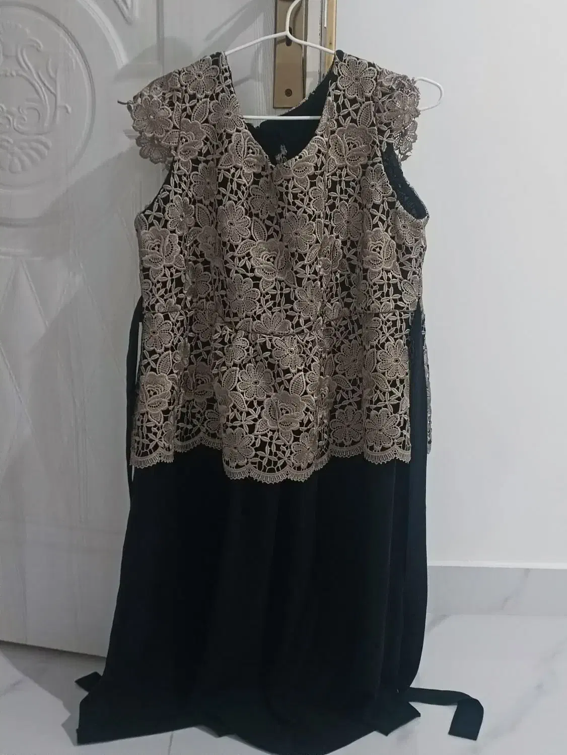 پیراهن مجلسی|لباس|بندر انزلی, نیمه شعبان|دیوار