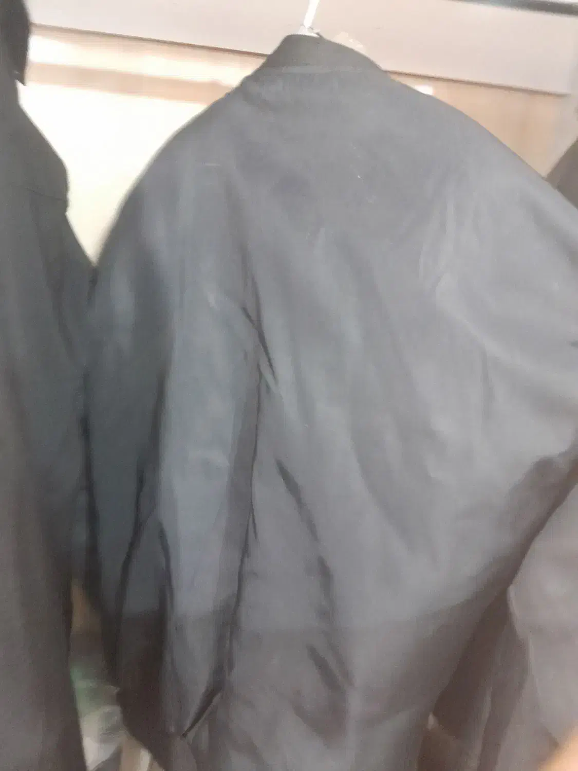 کاپشن خلبانی مشکی|لباس|نجفآباد, قلعه سفید|دیوار