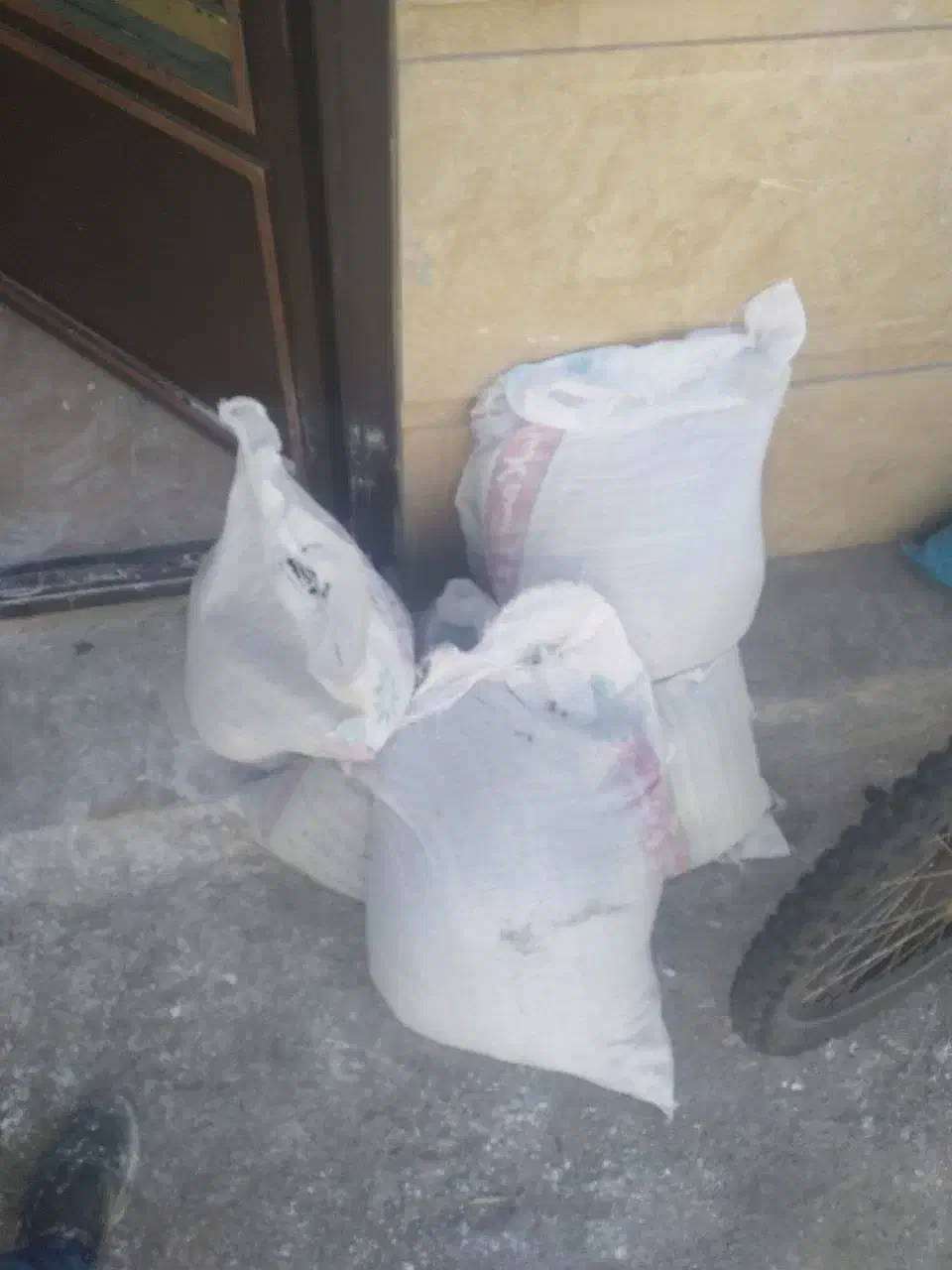 ماسه|مصالح و تجهیزات ساختمان|قم, هنرستان|دیوار