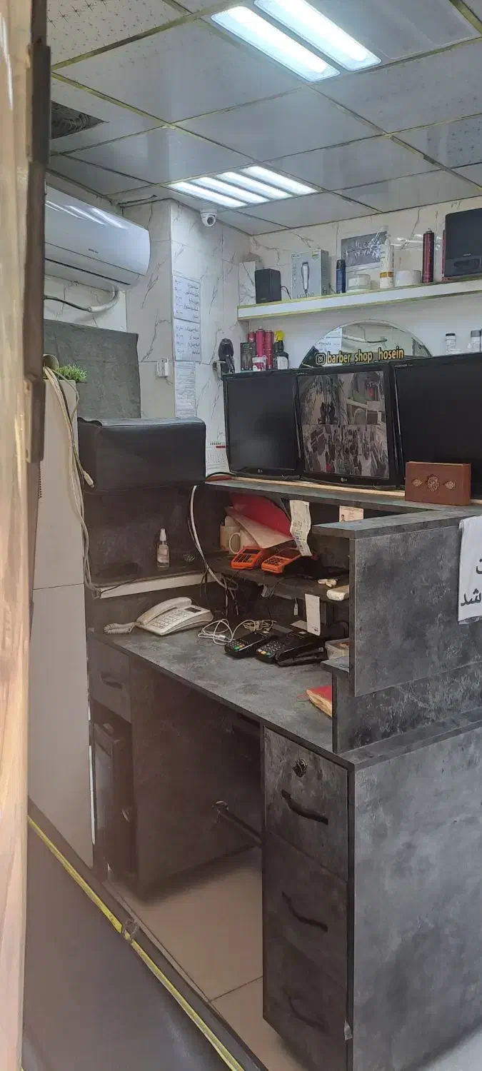 منشی خانم (صندوق دار)در آرایشگاه مردانه|استخدام درمانی، زیبایی، بهداشتی|تهران, وصفنارد|دیوار