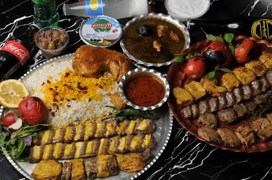 نیرو آشپز خانه|استخدام خدمات فروشگاه و رستوران|مرودشت, فاز اول شهرک فرهنگیان|دیوار