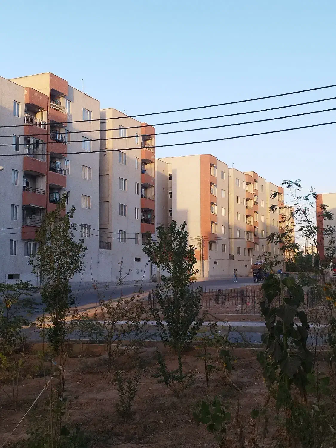 خیابان سرزمین*پارکینگ سندی*قلب فاز7*فول تمیز|فروش آپارتمان|هشتگرد, شهرک آرتیمان|دیوار